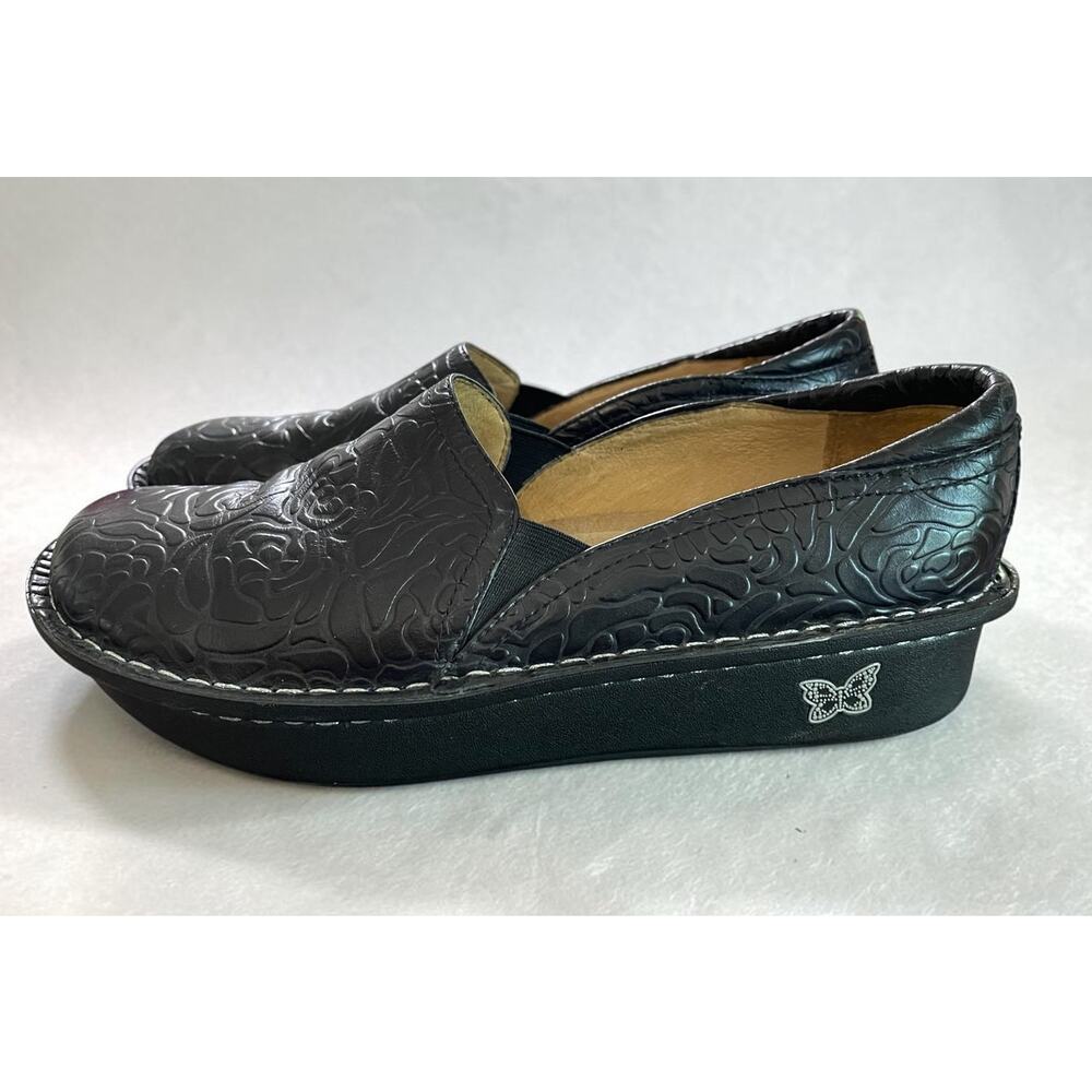 Black Woman's Alegria Shoes Rose Embossed Mules Clogs Slip-ons Leather Sz 9